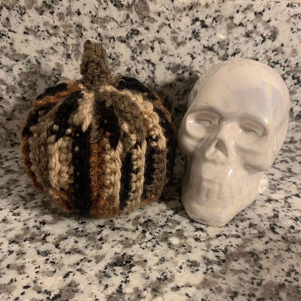 Mini Autumn Patchwork Pumpkin - Picture 2 of 4